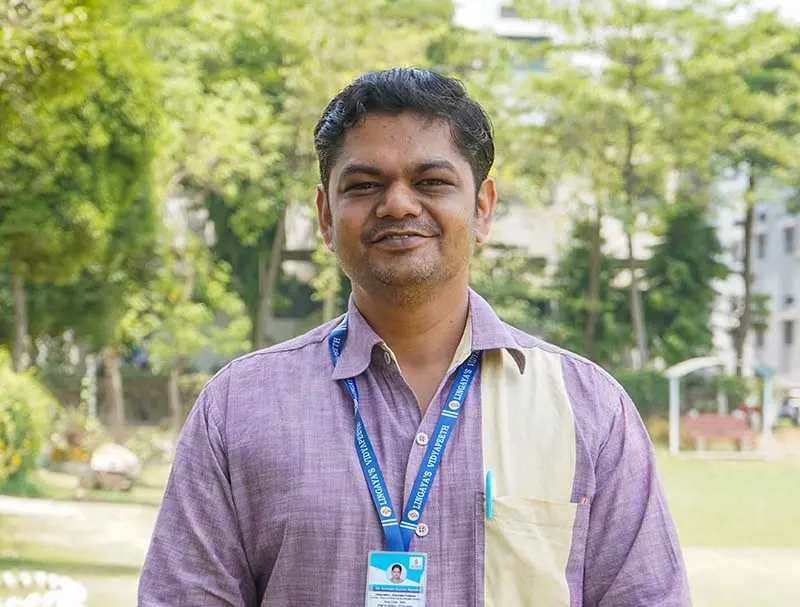 Dr. Avinash Namdeo