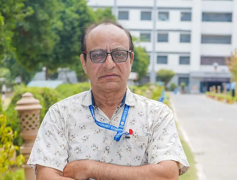 Dr. Deepak Kumar Bhalla